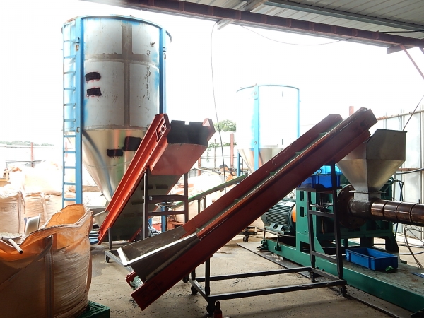 ペレット製造機